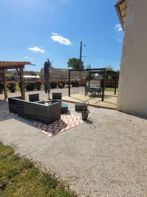 Maison Poitevine 9/10 Personnes Chaunay Exterior photo